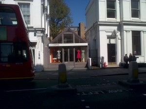 A very small boutique on Fulham Road sandwiched between buildings