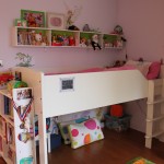 Younger child's bedroom
